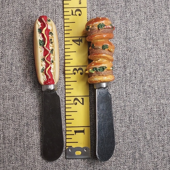 Vintage Novelty Hamburger Hotdog Picnic Butter Cheese Spreaders - Picture 7 of 7
